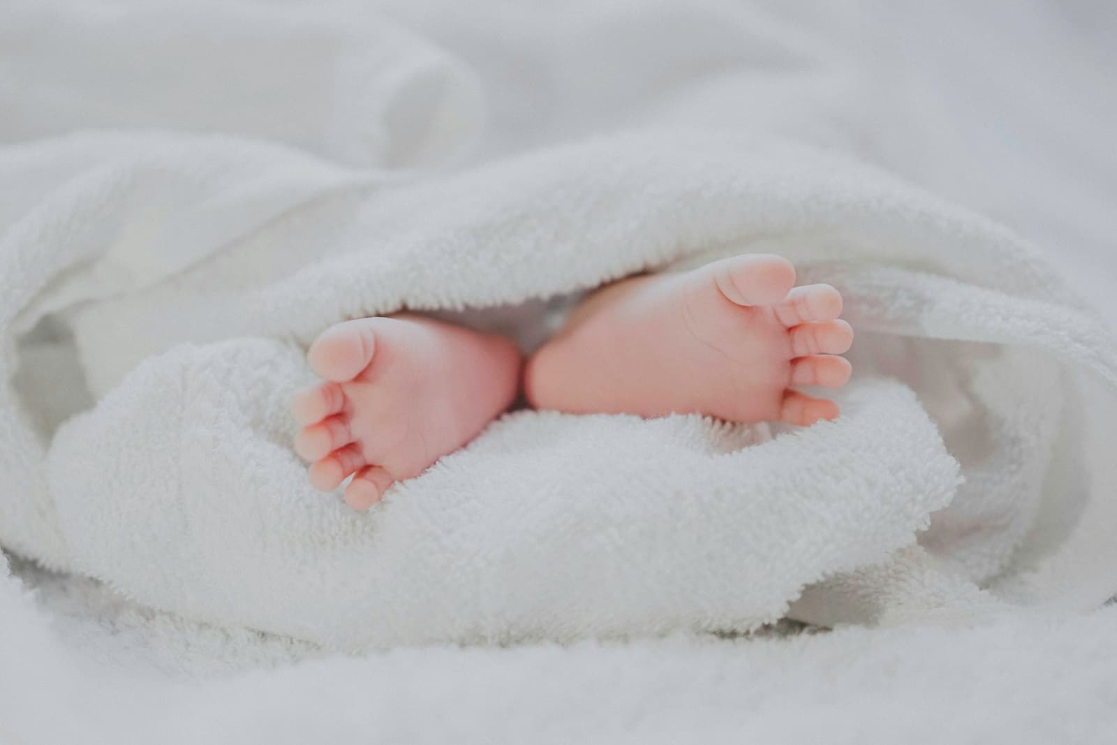 Happy expecting parents